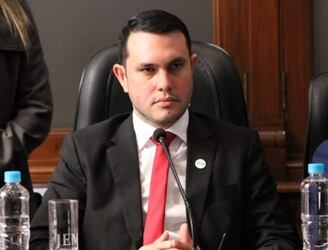 El legislador colorado Hernán Rivas fue desaforado.