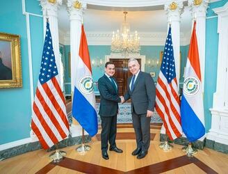 El Subsecretario de Estado Kurt Campbell y el Ministro de Relaciones Exteriores del Paraguay, Ruben Ramírez Lezcano.