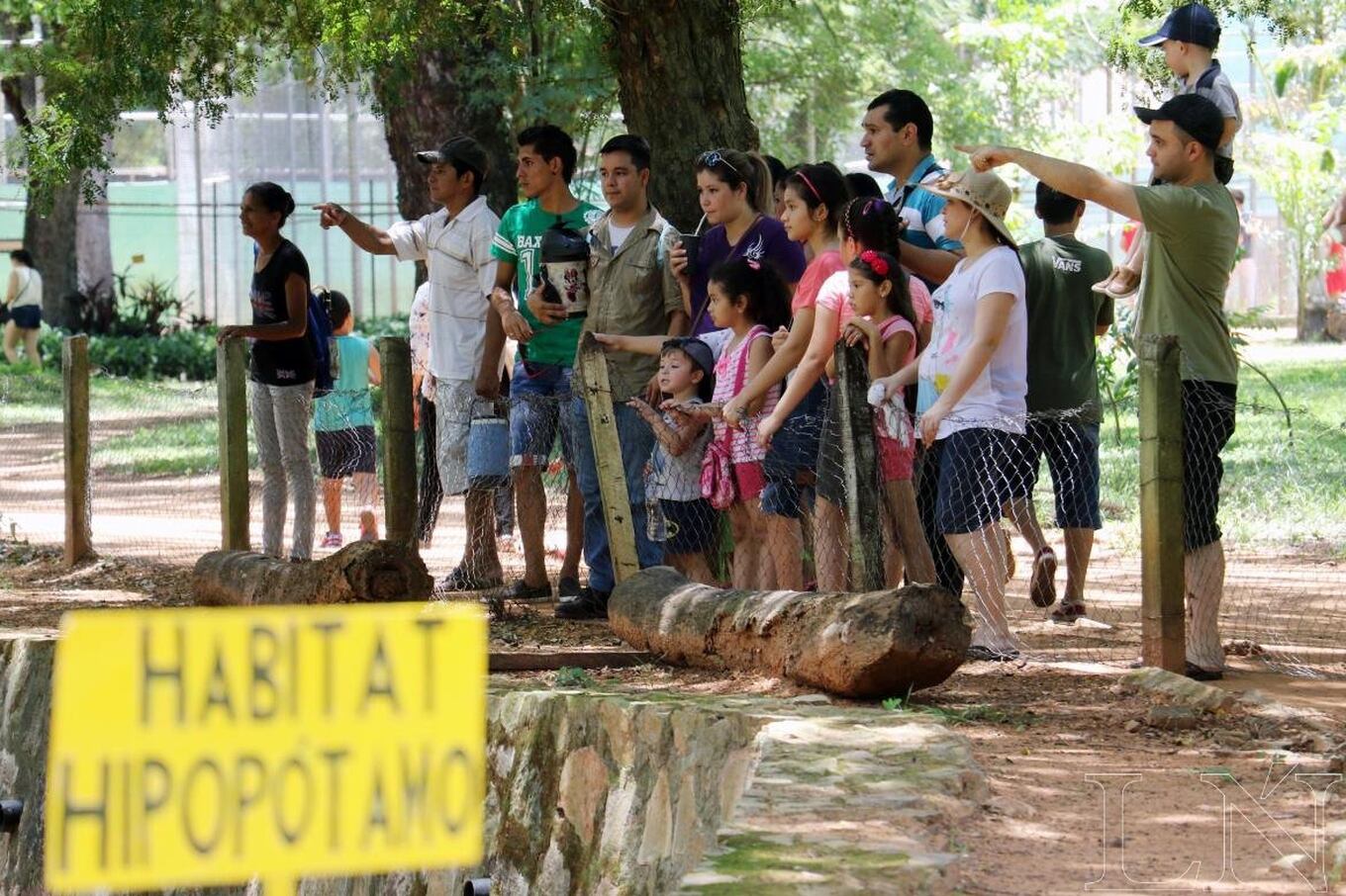 El acceso al zoológico tiene diferentes precios de acuerdo a la edad. Foto: Pánfilo Leguizamón. 
