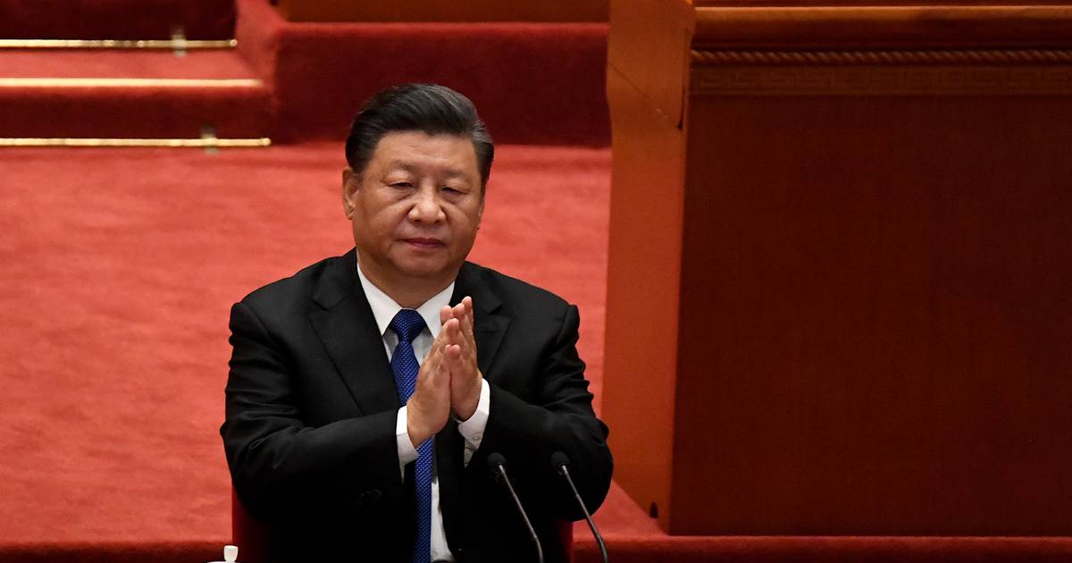 Państwo/prezydent Chin dąży do ożywienia gospodarki, ale kontrole anty-COVID ograniczają możliwości