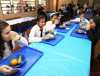El proyecto busca que la alimentación escolar llegue a todos los niños. Foto: archivo, Nación Media.