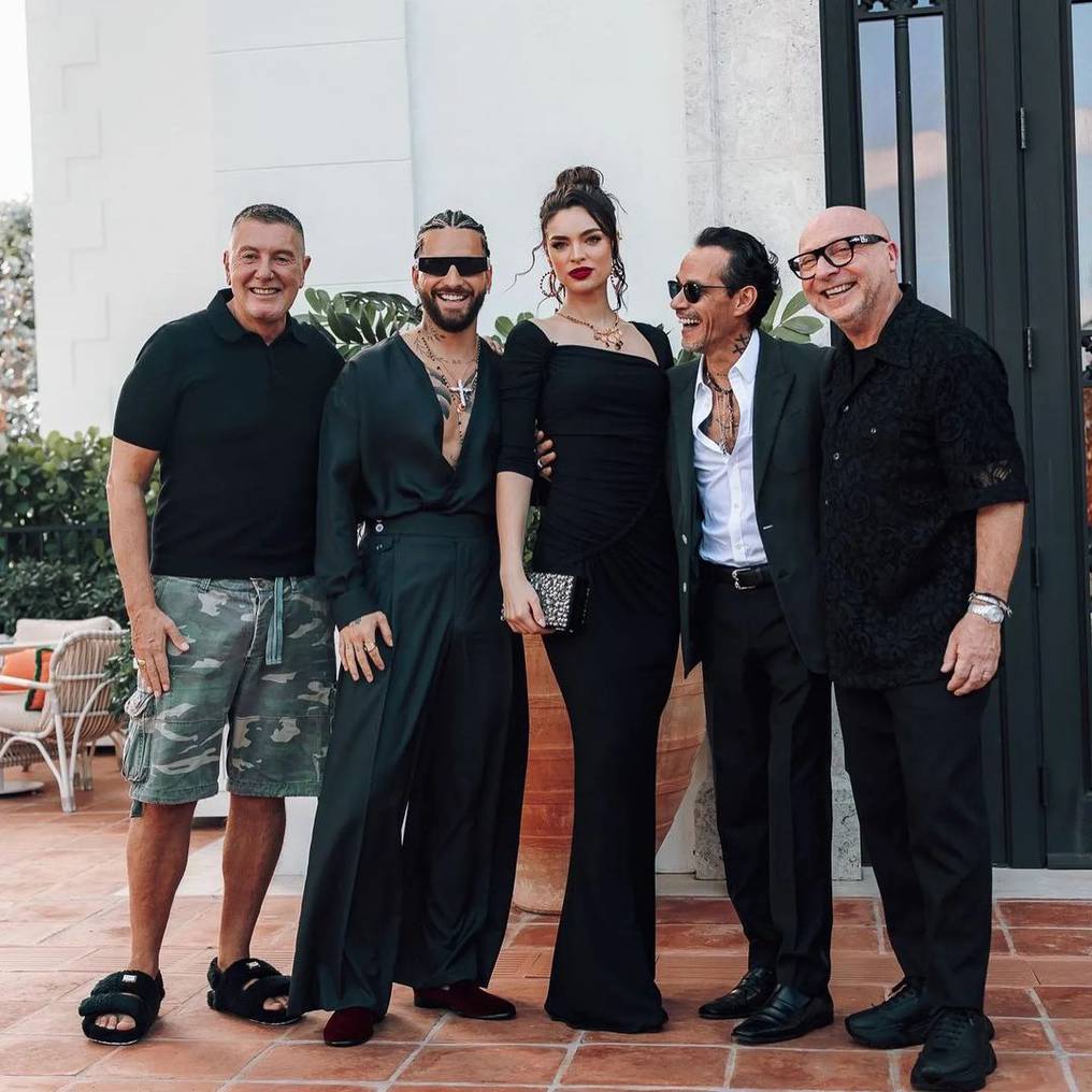 La Nación / Nadia Ferreira, Marc Anthony y Maluma alegraron el desfile de  Dolce & Gabbana en Miami