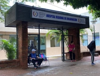 El niño fue trasladado al Hospital Regional de Encarnación. Foto: Rocío Gómez / Nación Media.