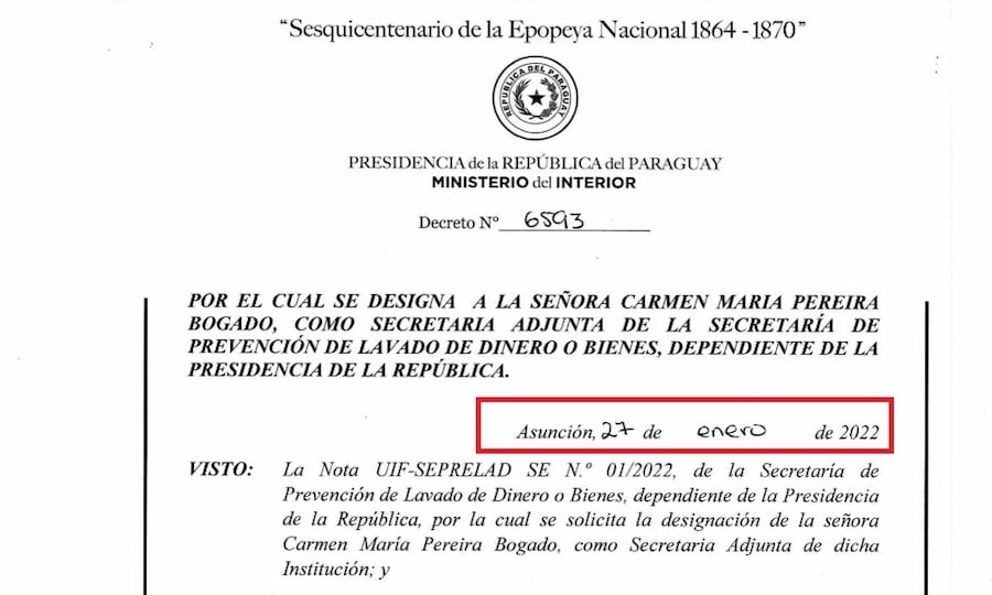 Decreto de nombramiento de Carmen Pereira como viceministra, apenas dos semanas después de filtrar información confidencial contra Cartes