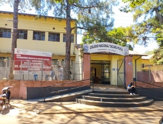 El incidente se registró en el Colegio Tacurú Pucú de Hernandarias. Foto: La Clave.