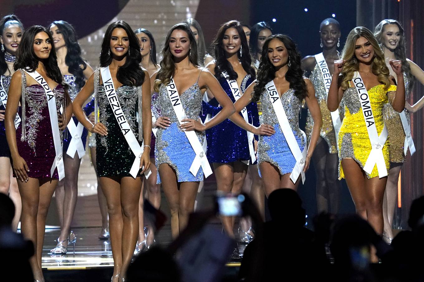 Semi-Finalists (From L) Miss India Divita Rai, Miss Venezuela Amanda Dudamel, Miss Spain Alicia Faubel, Miss USA R'Bonney Gabriel and Miss Colombia Maria Fernanda Aristizabal  take part of the 71st Miss Universe competition at the New Orleans Ernest N. Morial Convention Center in New Orleans, Louisiana on January 14, 2023. (Photo by TIMOTHY A. CLARY / AFP)