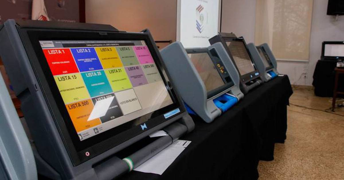 La Nación / Eles permitem um simulador web para eleições internas simultâneas