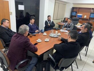 Reunión bipartita entre los empresarios transportistas y el Viceministerio de Transporte. Foto: Gentileza.