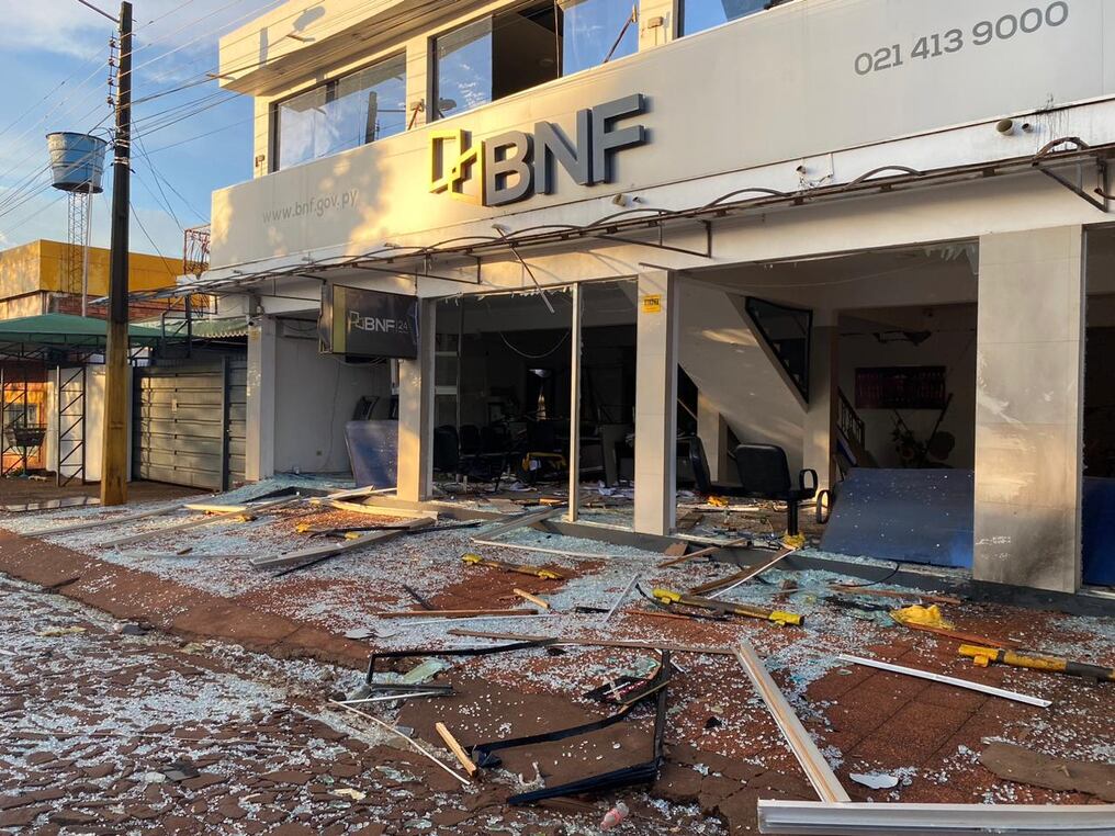La decisión fue tomada luego del asalto a un local del Banco Nacional de Fomento (BNF) en la localidad de Natalio. Foto: Nación Media