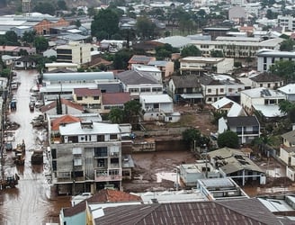 Vista aérea de las inundaciones en Río Grande do Sul, Brasil.