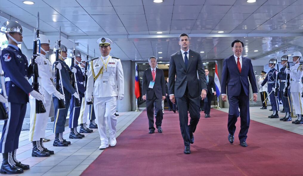 Peña llegó con su comitiva al país asiático. Foto: Gentileza
