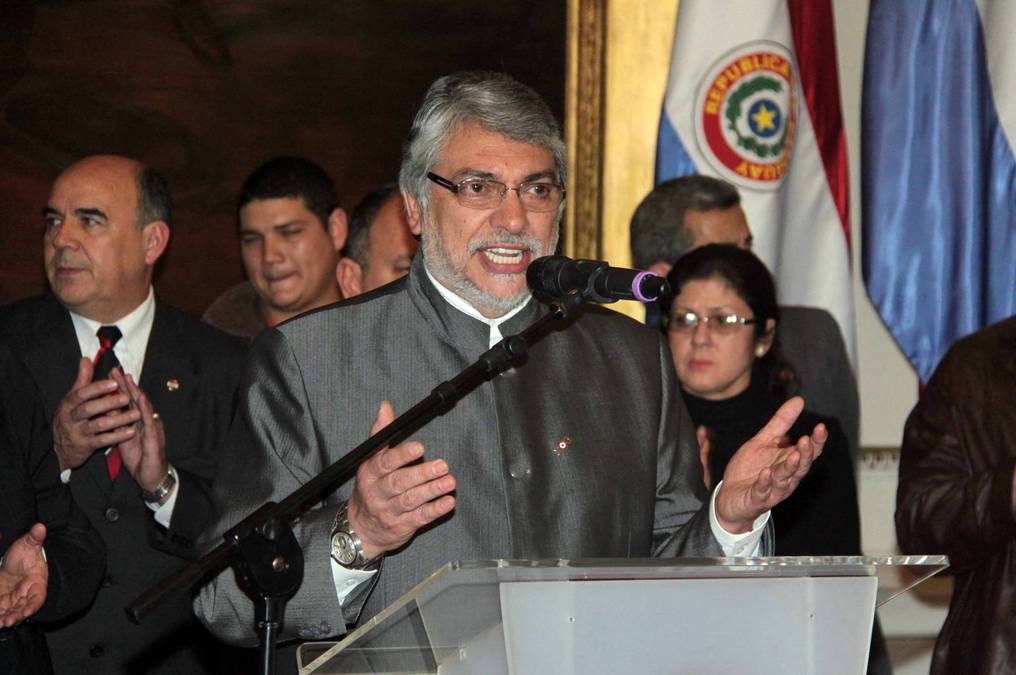 Fernando Lugo pronunció un discurso justo después de que el Congreso votara su juicio político, en Asunción, el 22 de junio de 2012. Foto: AFP.