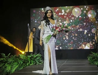 La corona de Miss Universo Paraguay la lleva una modelo argentina. Foto: Eduardo Velásquez