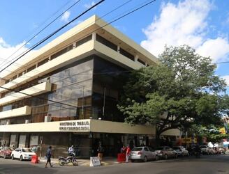 Las denuncias pueden formularse sobre la calle Herrera esquina Paraguarí, sede del Ministerio del Trabajo de 7:00 a 15:00 hs. Foto: Gentileza