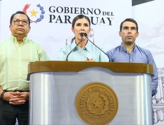 Norma Zárate (centro), presidenta del Consejo de Gobernadores. Foto: Presidencia.