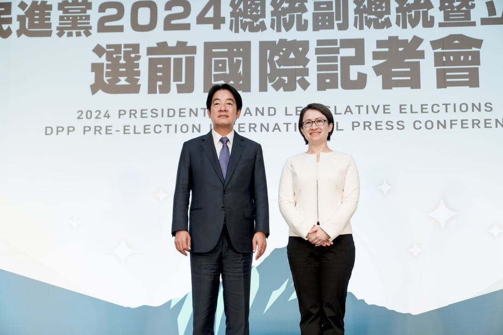 El actual  presidente de Taiwán junto su compañera de lista Hsiao Bi-khim.. Foto: @ChingteLai