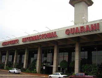 Aeropuerto Internacional Guaraní bajo resguardo policial. Foto: Archivo.