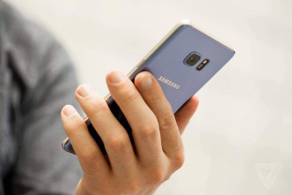 La Nación / Galaxy Note 7 explota y Samsung deja de venderlo