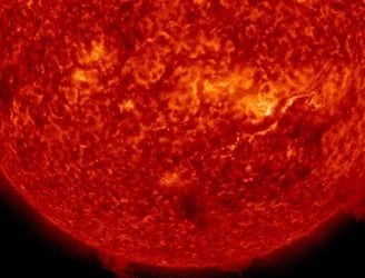 El Observatorio de Dinámica Solar de la NASA capturó la explosión de un filamento magnético el 17 de marzo de 2024.