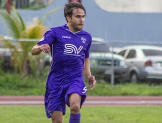 Jorge Báez, futbolista paraguayo, denunciado por violencia doméstica.