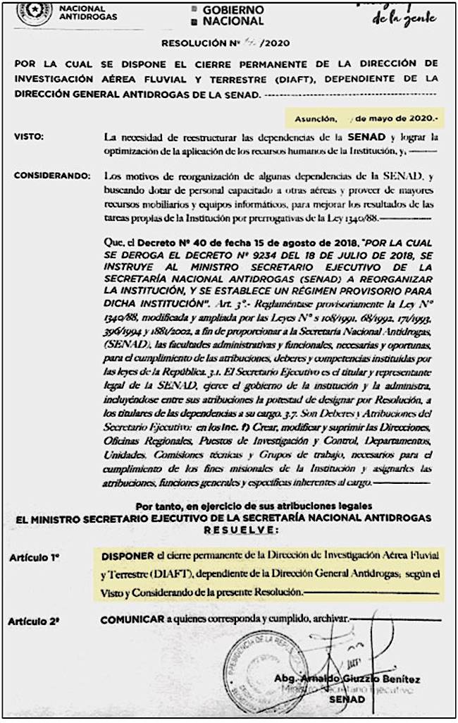 Resolución que firmó el ex ministro de la Senad Arnaldo Giuzzio en
mayo del 2020 para desmantelar las bases de la Senad en los puertos
privados.