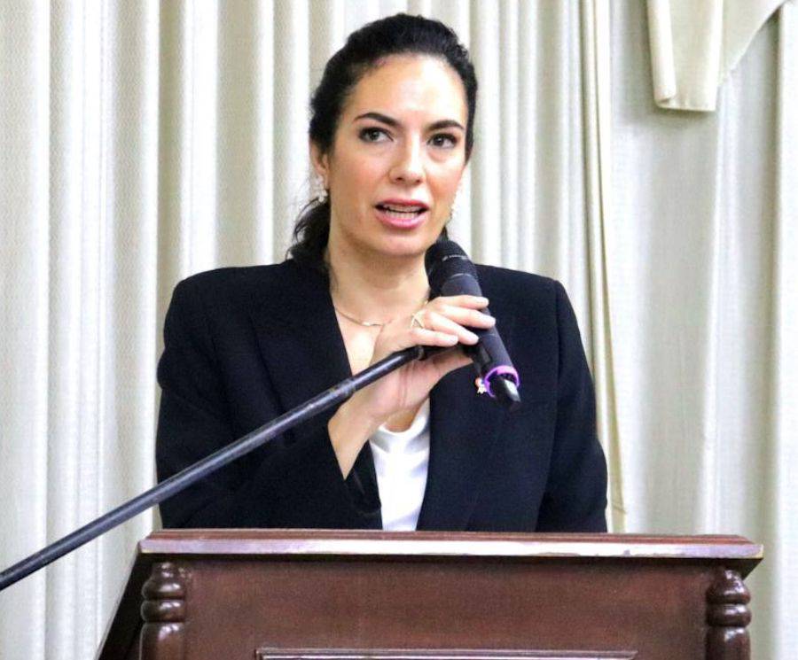 Claudia Centurión, ministra del MOPC, resaltó que es sumamente importante seguir creciendo y apostando a la inversión en obras, por el altísimo impacto que genera. Foto: Gentileza 