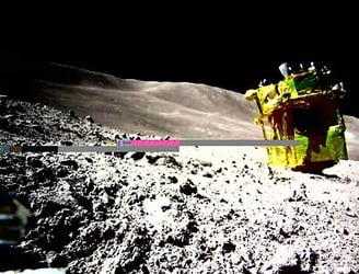 Primera imagen transmitida por el módulo de aterrizaje inteligente para investigar la Luna.