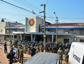 Las fuerzas policiales y militares mantienen el control en la sede penitenciaria. Foto: Archivo