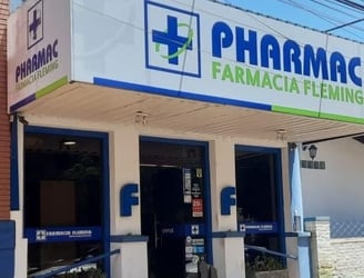 Dinavisa ordenó la clausura temporal de la farmacia “Fharmac Fleming” de Encarnación. Foto: Gentileza.