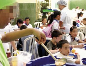 El retraso en la provisión del almuerzo escolar afecta la calidad educativa que reciben los estudiantes