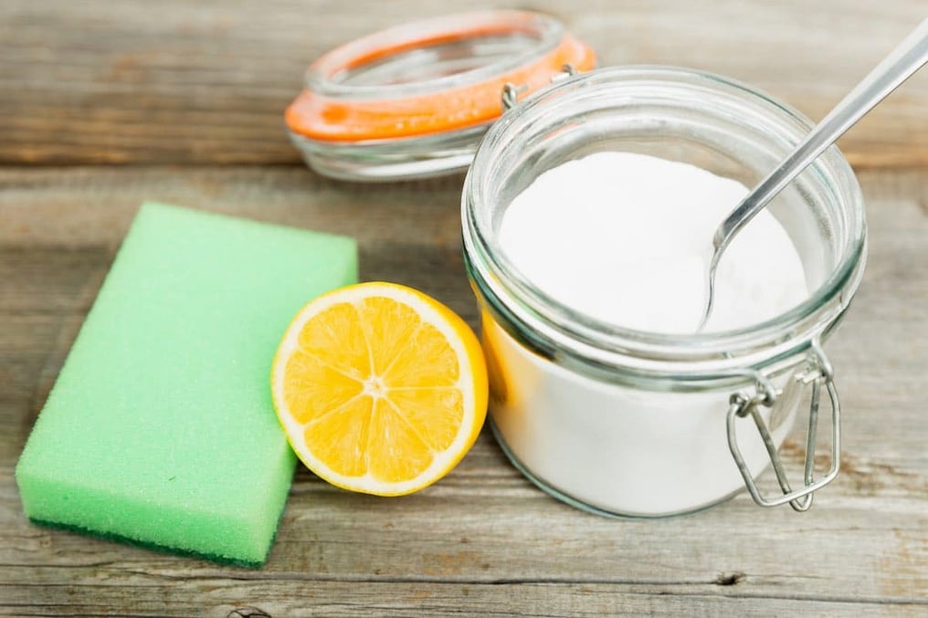 La Nación / Las utilidades del limón y el bicarbonato de sodio en la  limpieza del hogar