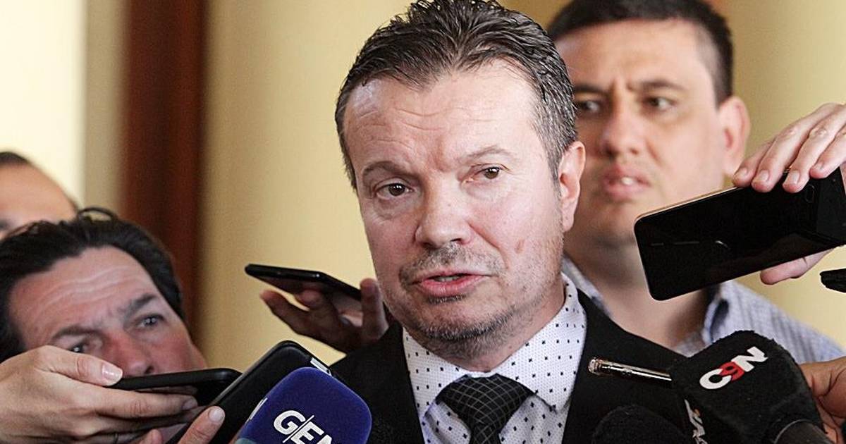 La Nación / Arregui revela la inexperiencia de Giuzzio como ministro de Seguridad