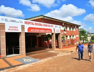 El Hospital Regional de Ciudad del Este posee una gran demanda de pacientes. Foto: La Clave.