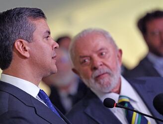 Santiago Peña junto a su par Lula Da Silva.
