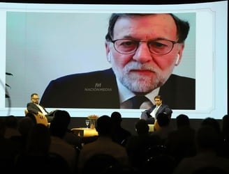 Mariano Rajoy, durante el contacto con Asunción. Foto: Carlos Juri, Nación Media.