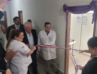Hospital de Paraguarí cuenta con primera sala de diálisis. Foto: Gentileza