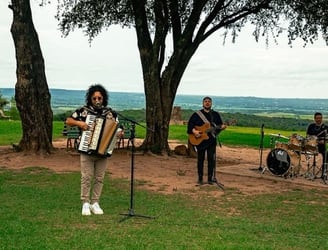 Tierra Adentro presentó el videoclip de “Jopará”.