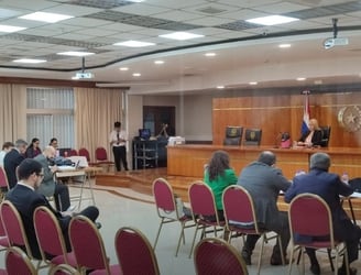 Marcello Fretes y Héctor Grau comparecen ante la jueza Cynthia Lovera. Foto: 780 AM.