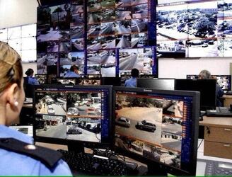 El sistema 911 cuenta con 1.400 cámaras que miran escenarios en donde captan episodios de delitos, y avisan a patrulleras para entrar en acción.