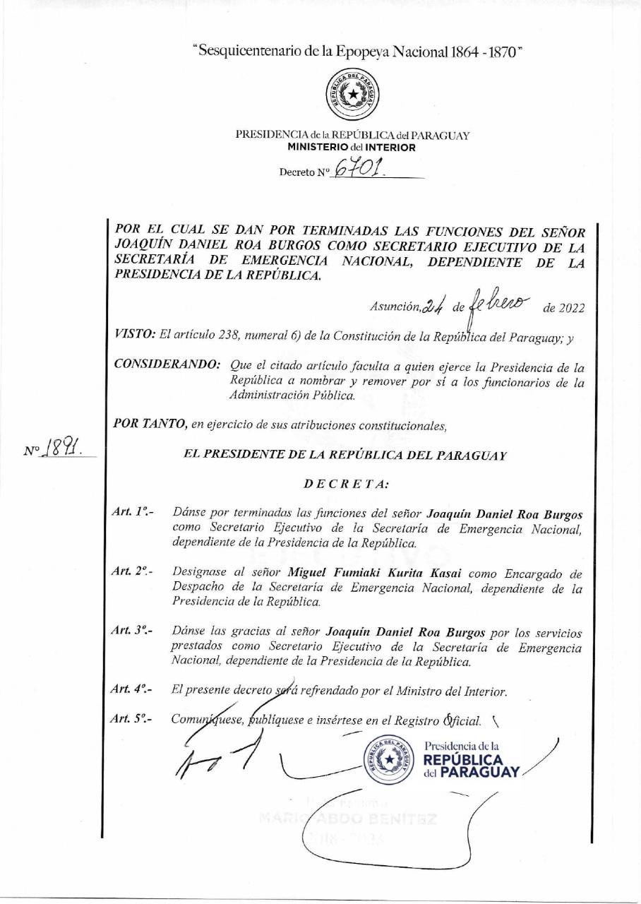 El decreto que oficializa la salida de Roa tras el escándalo por vínculos con supuesto narco. Foto: Gentileza