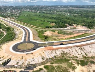Faltan pocos meses para que finalice el proyecto de pavimento de Costanera Sur. FOTO: GENTILEZA.