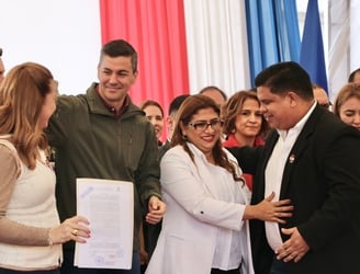 Peña anuncia la construcción del “Gran Hospital de Concepción”.