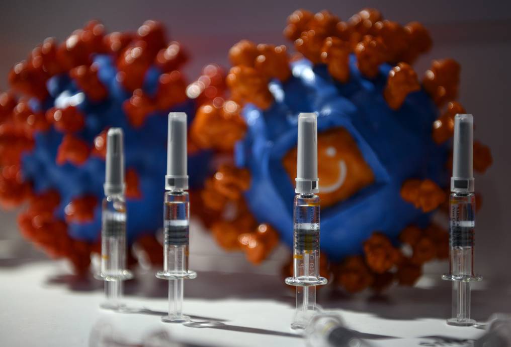 La Organización Mundial de la Salud registra actualmente unas cuarenta “vacunas candidatas”, evaluadas en ensayos clínicos en el mundo. Foto: AFP.
