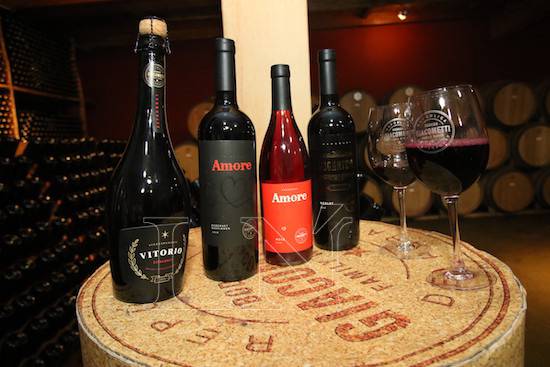 8rmwv2joyv5slm 131 likes · 3 talking about this. https www lanacion com py negocios edicion impresa 2019 12 18 paraguay se sumerge en el fascinante mundo de vinos de alta gama