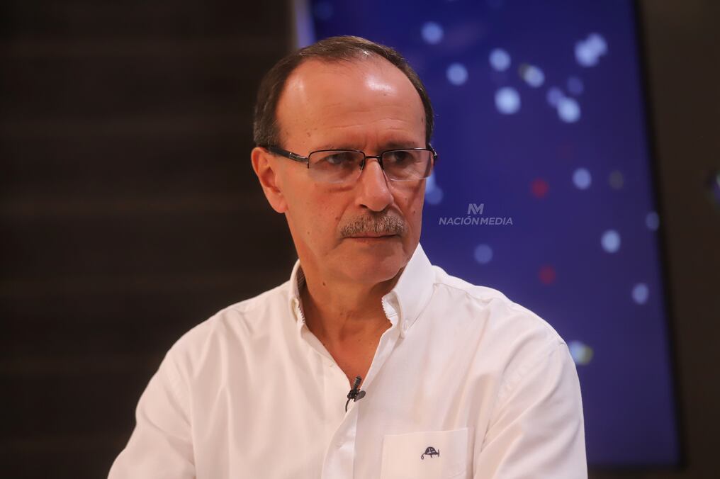 El ministro de Defensa, Óscar González, manifestó que en el primer año de gestión se destacan importantes avances y logros significativos en diversas áreas estratégicas, abarcando seguridad, defensa, apoyo social, entre otras. Foto: Roberto Zarza