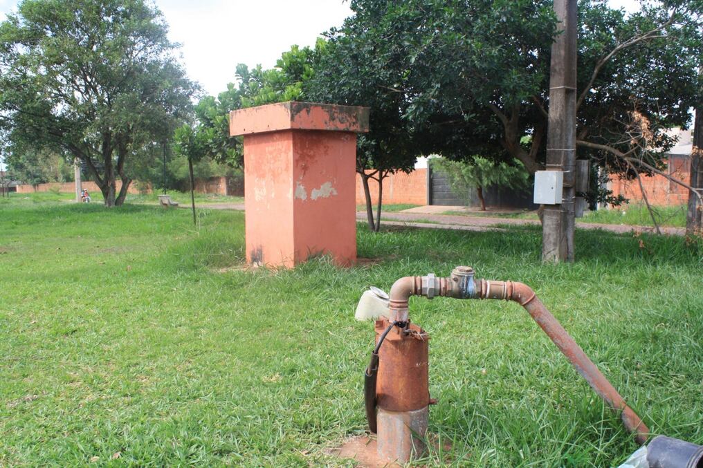 A causa del robo de los cables, casi toda la ciudad está sufriendo las consecuencias. El agua llega en poca cantidad y sin presión, indicaron. Foto: Emerson Dutra
