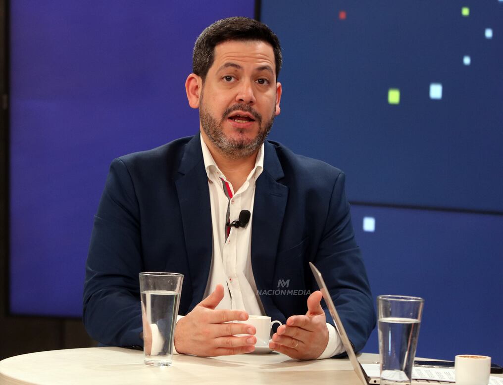 Raúl Latorre puntualizó que las declaraciones del presidente sobre posibles modificaciones dentro de la Constitución, se refieren al fortalecimiento de la descentralización para que los municipios cuenten con más recursos. Foto: Pánfilo Leguizamón