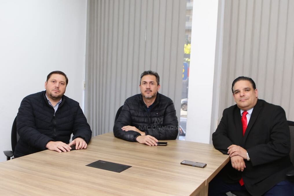 Enrique López Arce detalló que desde la ANR, en adhesión con distintas marcas y con apoyo de la Capaco, se llevará a cabo una competencia de albañilería para dignificar al rubro en el país. Foto: Jorge Romero