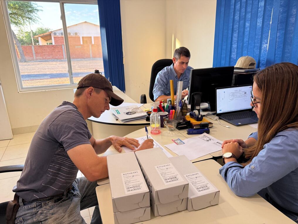 Los propietarios de establecimientos ganaderos que operan con el módulo del ganadero deben retirar los dispositivos de los centros de distribución de Fundassa. Foto: Gentileza