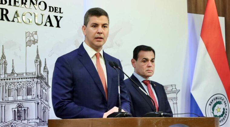 El presidente de la República, Santiago Peña, indicó que su gobierno se encuentra comprometido con recuperar la competitividad internacional del Paraguay frente al mundo. Foto: Gentileza